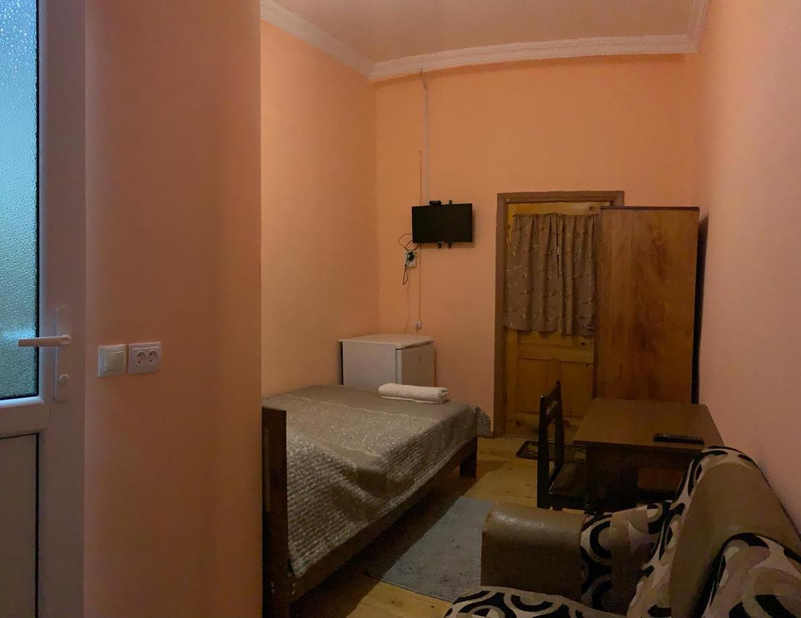 Hotel Kakhaberi Tetritskaro Екстер'єр фото