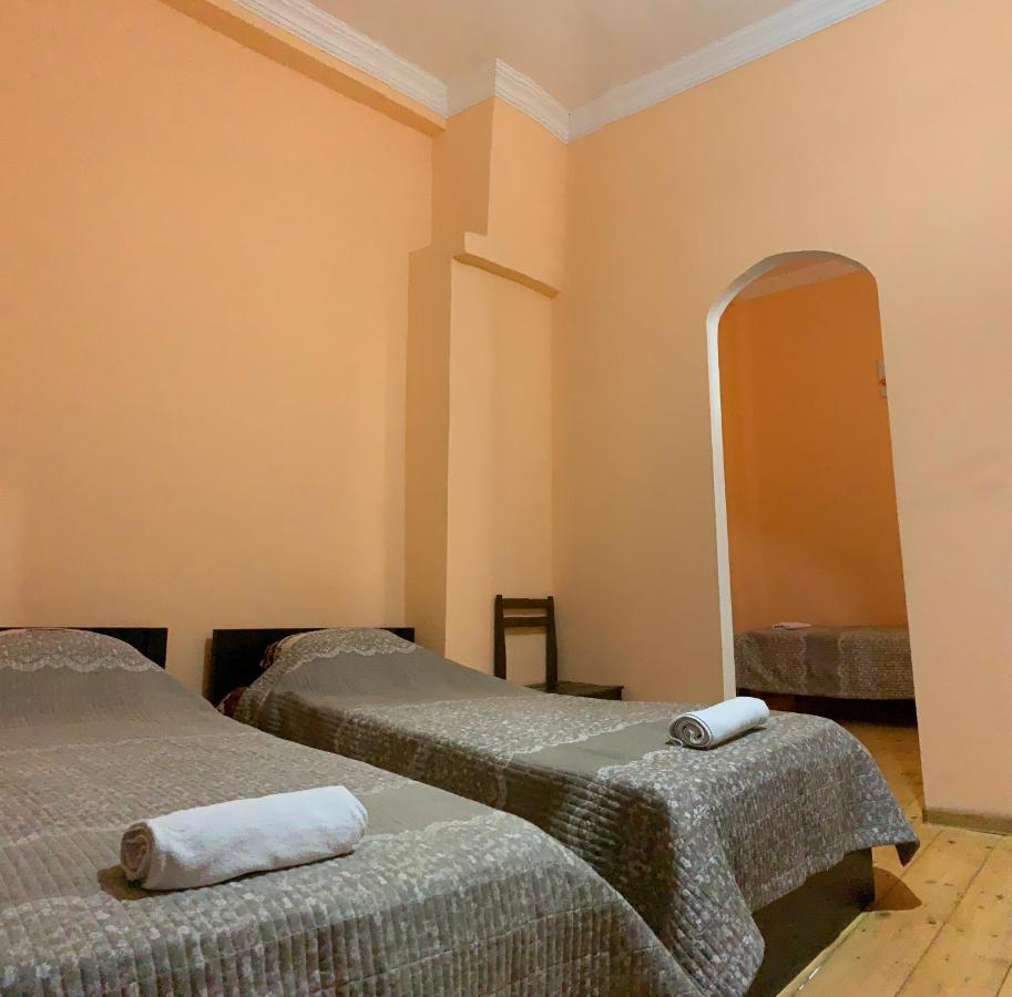 Hotel Kakhaberi Tetritskaro Екстер'єр фото
