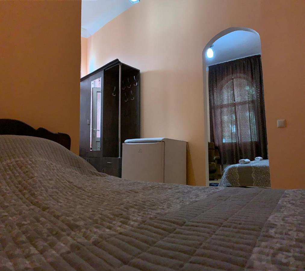 Hotel Kakhaberi Tetritskaro Екстер'єр фото