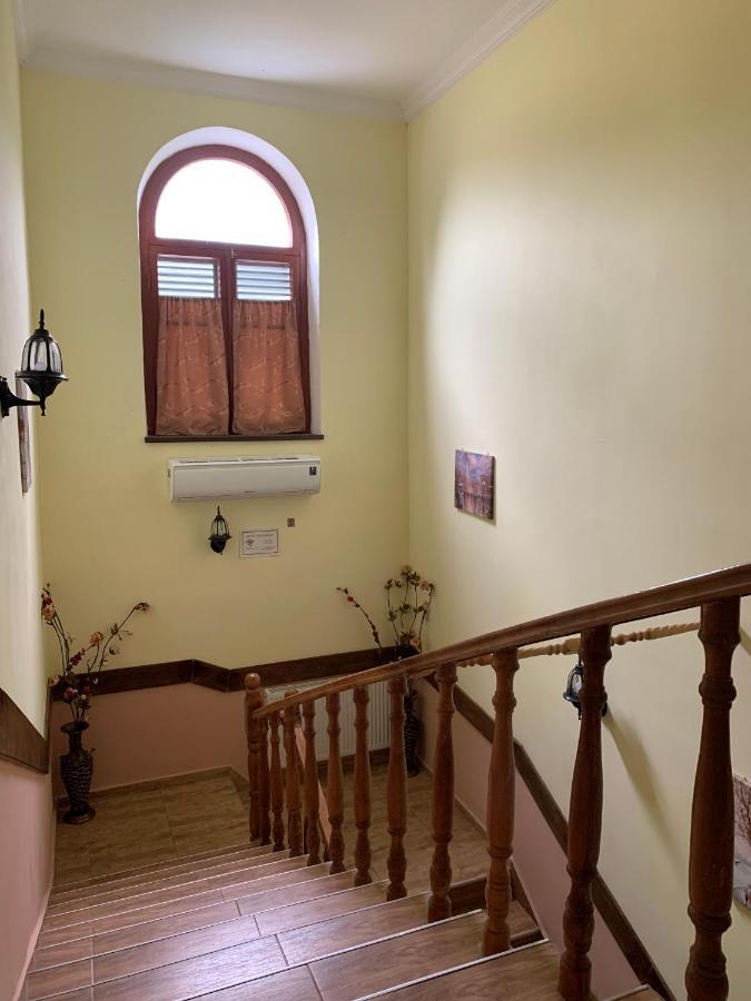 Hotel Kakhaberi Tetritskaro Екстер'єр фото