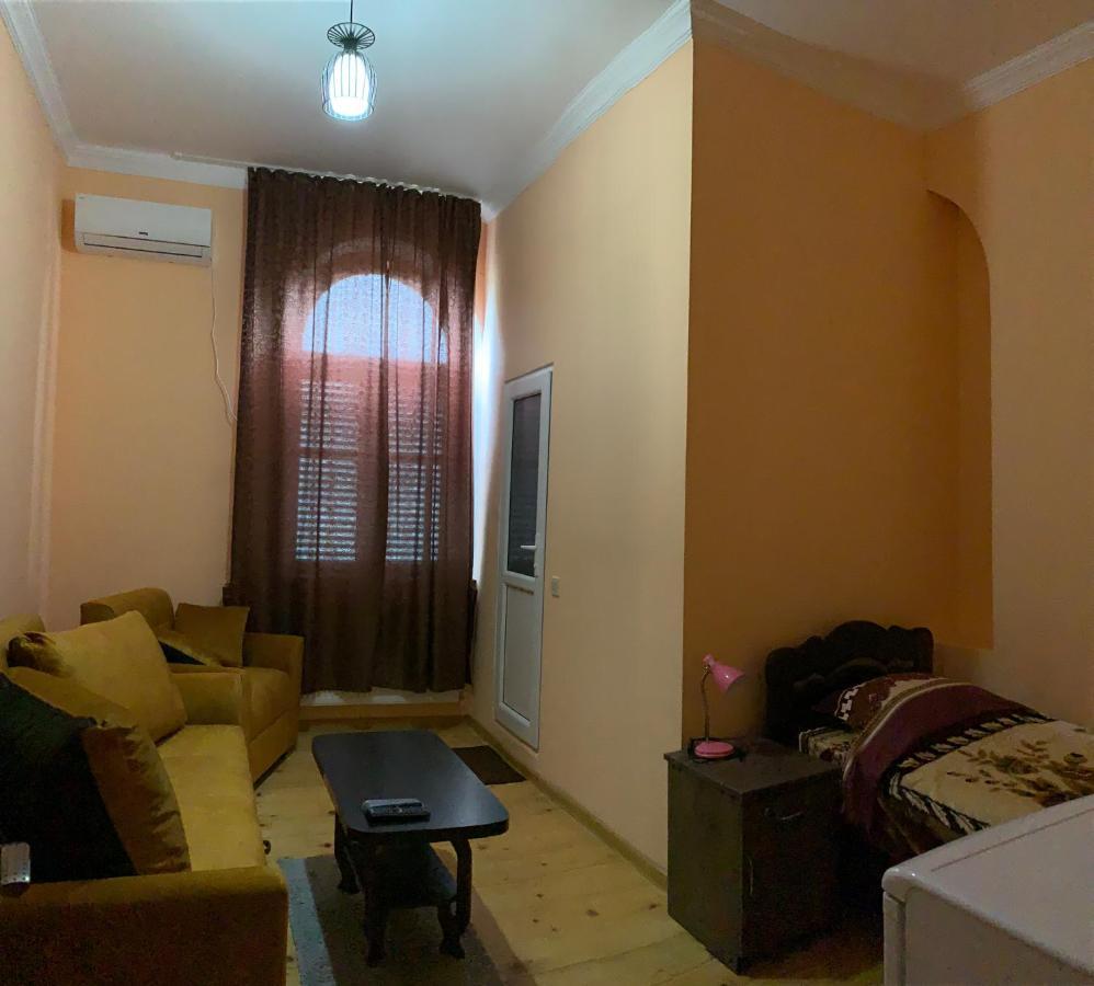 Hotel Kakhaberi Tetritskaro Екстер'єр фото
