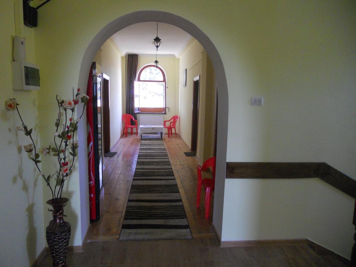 Hotel Kakhaberi Tetritskaro Екстер'єр фото