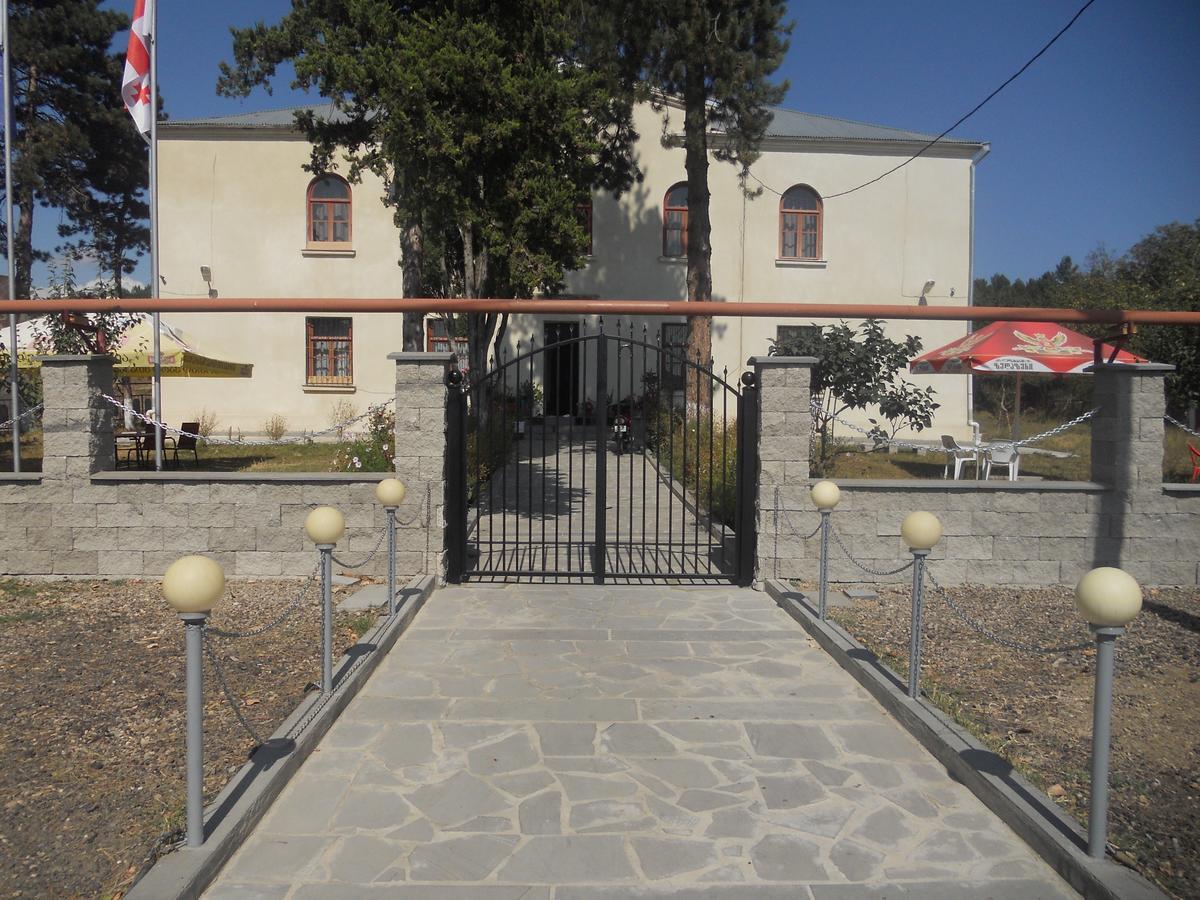 Hotel Kakhaberi Tetritskaro Екстер'єр фото