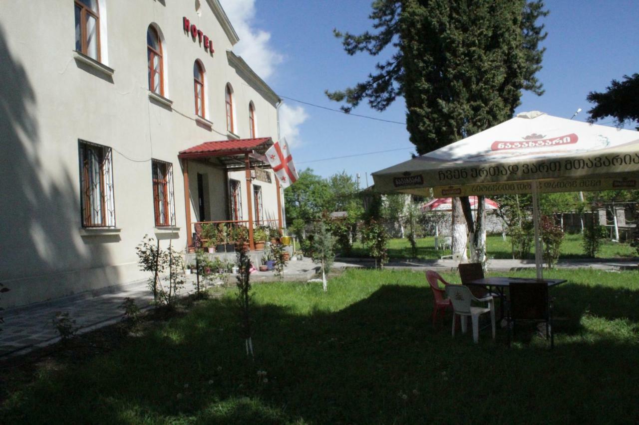 Hotel Kakhaberi Tetritskaro Екстер'єр фото