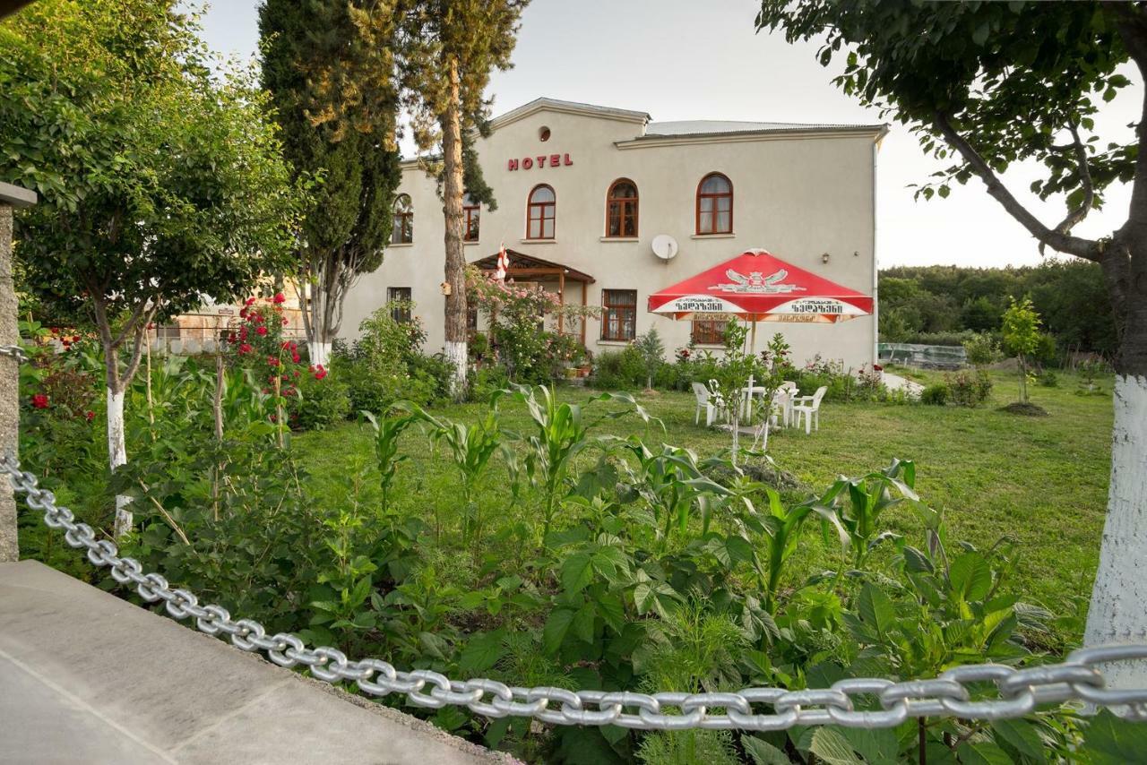 Hotel Kakhaberi Tetritskaro Екстер'єр фото